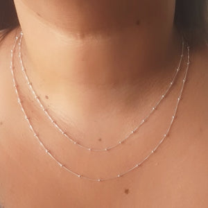 Cordão bolinhas em prata 50 cm